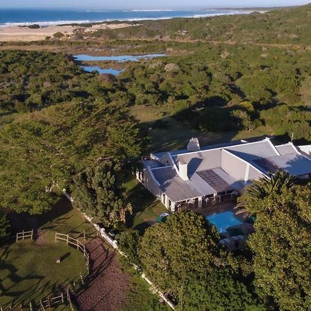 Oyster Bay Lodge Exterior photo