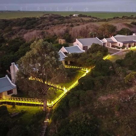 Oyster Bay Lodge Exterior photo
