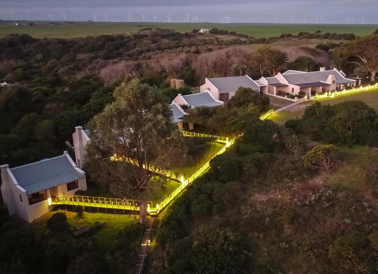 Oyster Bay Lodge Exterior photo