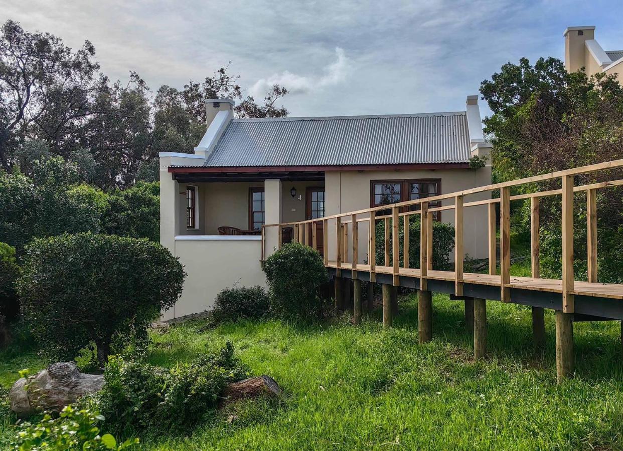 Oyster Bay Lodge Exterior photo